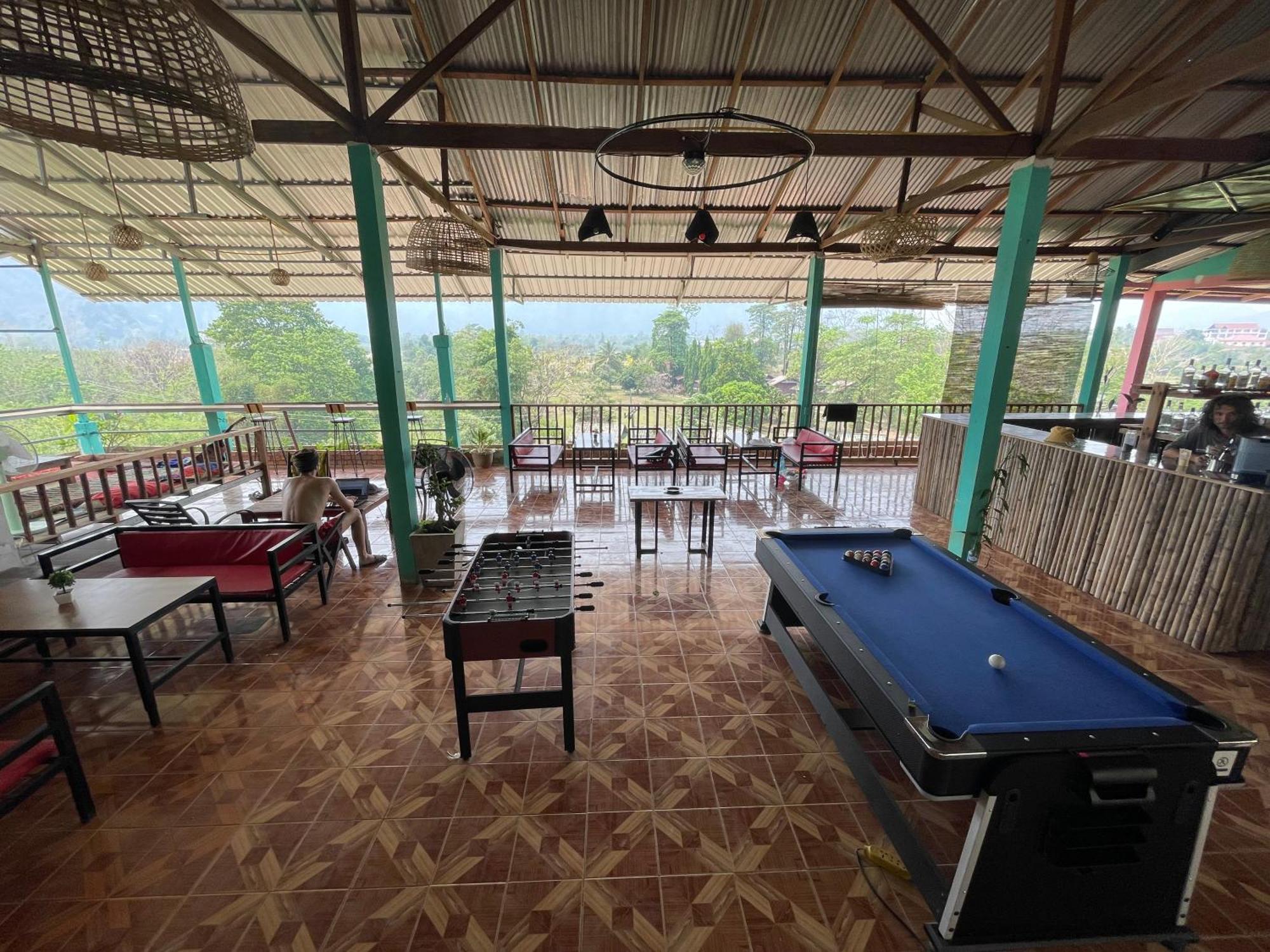 Blue Sunset Hostel Vang Vieng Buitenkant foto